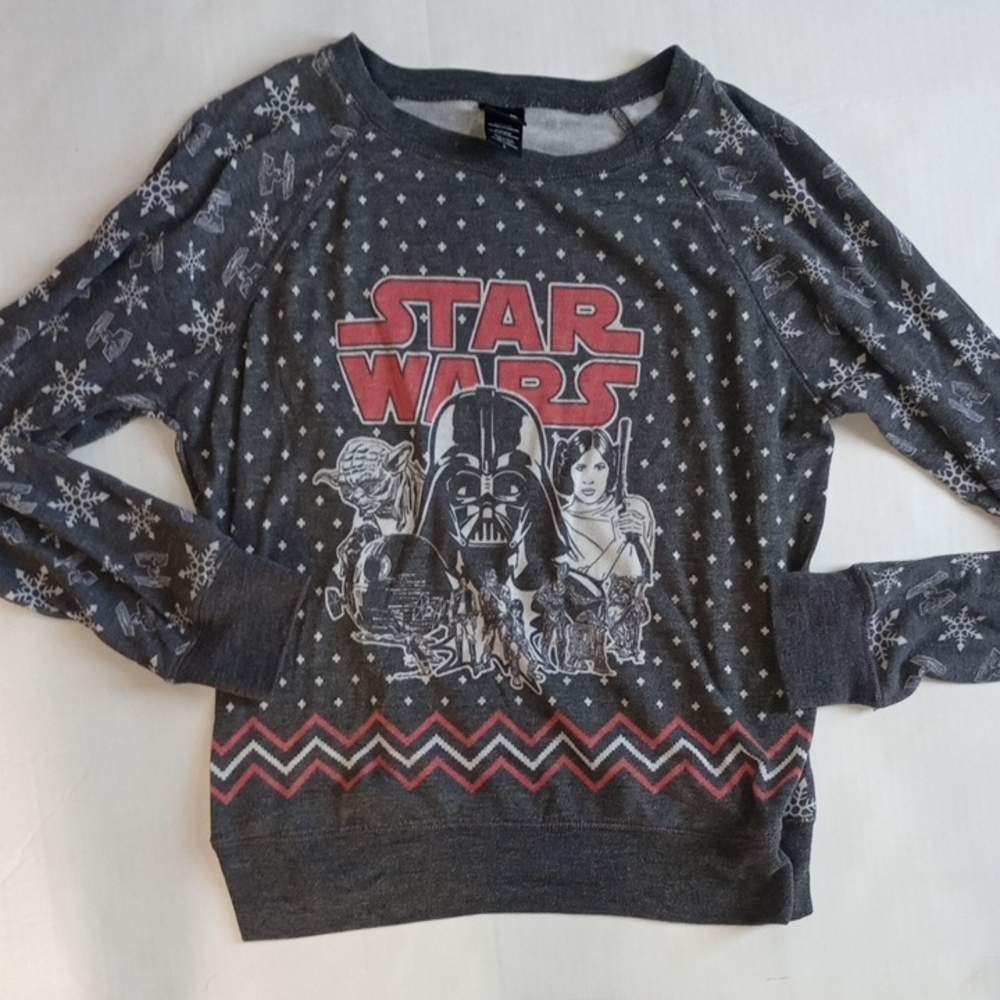 Women's Large Star Wars Dark Gray Christmas Pullover Sweater Darth Vader Yoda